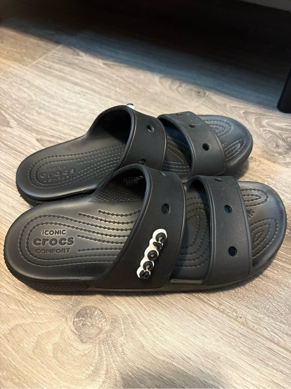 Crocs woman’s Sz 8 Black Slide Sandals - Iconic Comfort